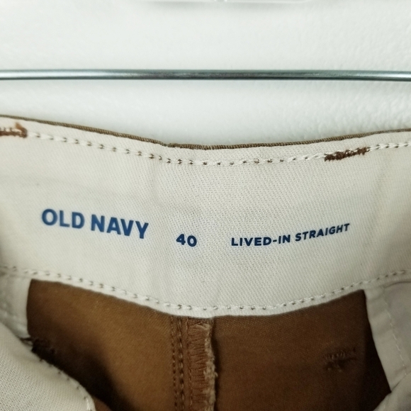 Old Navy #792961 Brown/Dark Khaki Lived-In Straight Shorts NWT size 40 - Picture 3 of 9